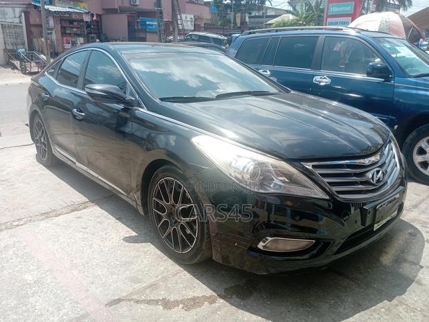 Hyundai Grandeur 2012 Black