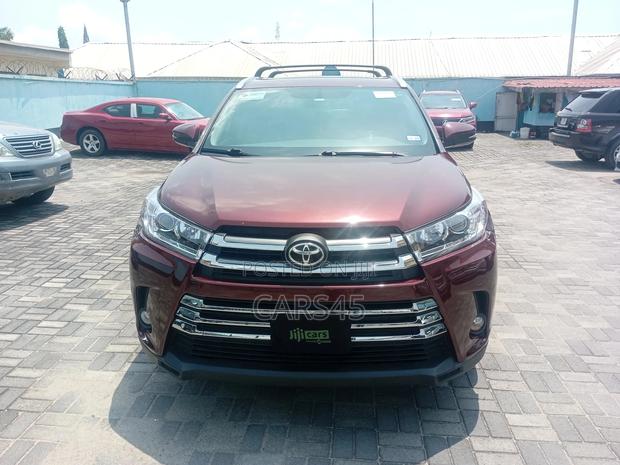 Toyota Highlander XLE 4dr SUV (3.5L 6cyl 6A) 2015 Red