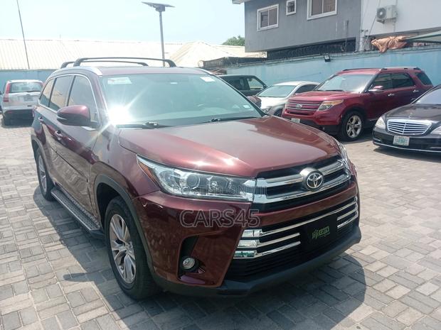 Toyota Highlander XLE 4dr SUV (3.5L 6cyl 6A) 2015 Red