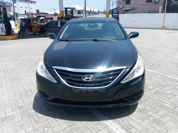 Hyundai Sonata 2012 Black