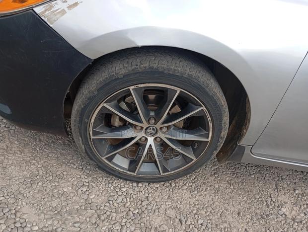 Toyota Camry 2016 Silver