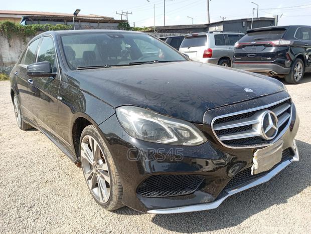 Mercedes-Benz E350 Base 4Matic Sedan AWD (3.5L 6cyl 7A) 2010 Black