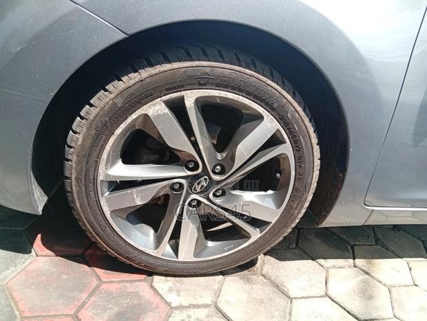 Hyundai Elantra 2015 Gray