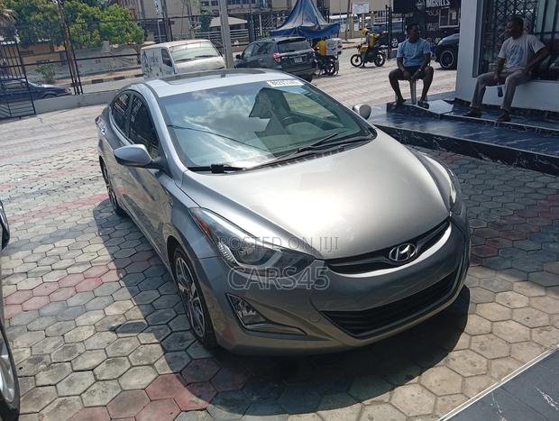 Hyundai Elantra 2015 Gray