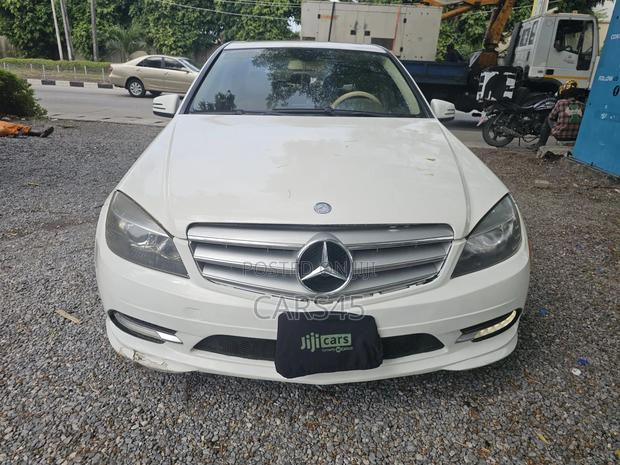 Mercedes-Benz C300 2011 White