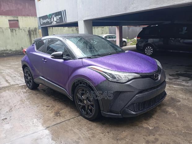 Toyota C-HR 2021 Gray