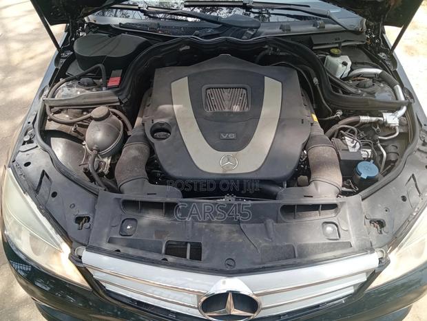 Mercedes-Benz C300 2010 Black