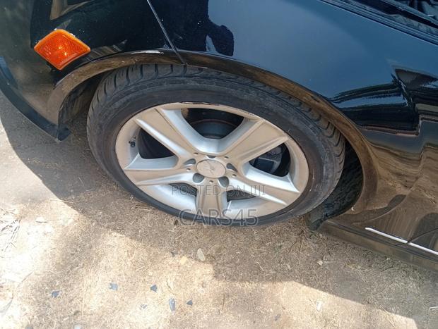 Mercedes-Benz C300 2010 Black