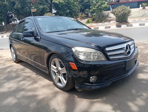 Mercedes-Benz C300 2010 Black