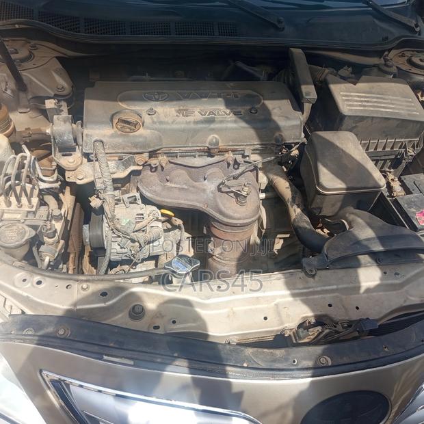 Toyota Camry 2008 Gold