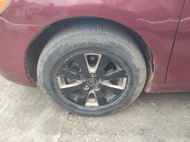 Toyota Camry Hybrid 2023 Red