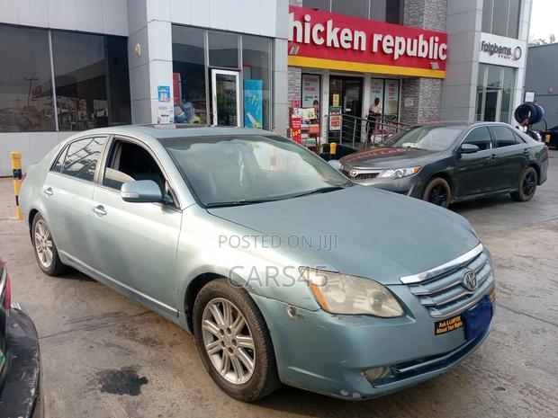 Toyota Avalon 2006 Blue