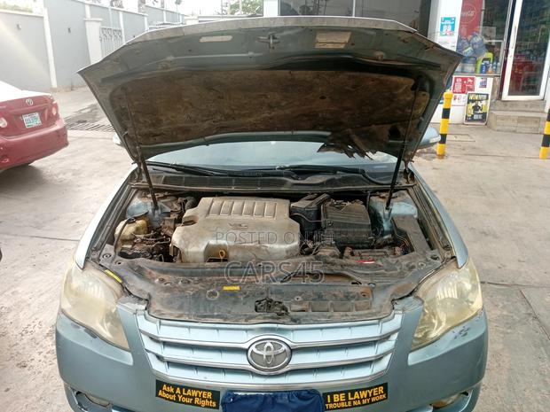 Toyota Avalon 2006 Blue