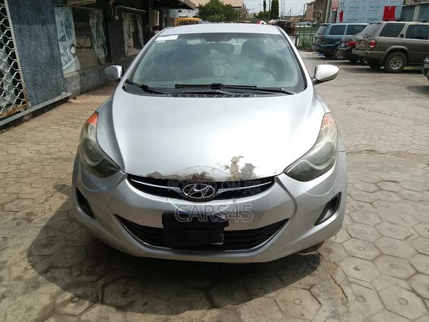 Hyundai Elantra 2011 Silver