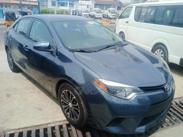Toyota Corolla 2016 Blue