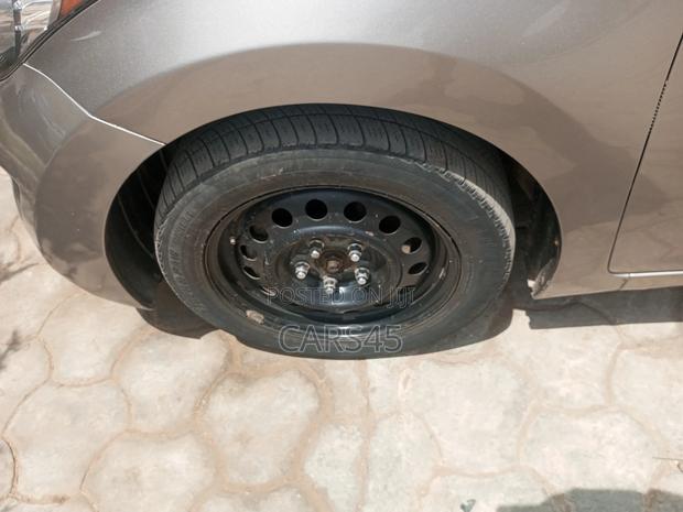 Hyundai Elantra 2013 Gray