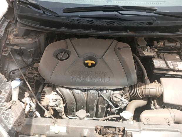 Hyundai Elantra 2013 Gray