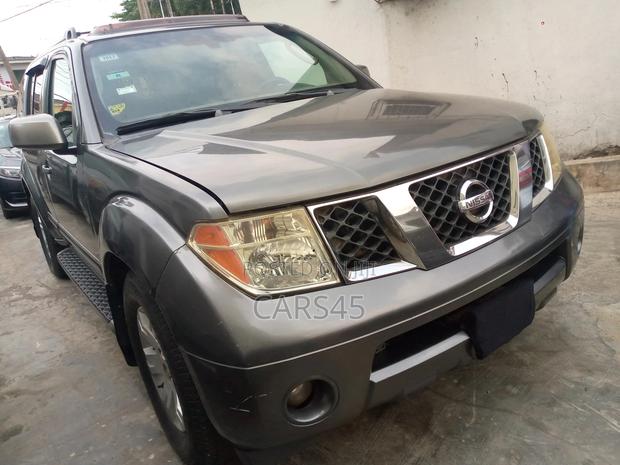 Nissan Pathfinder 2007 Green