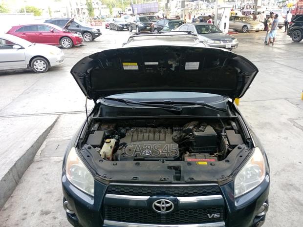 Toyota RAV4 2013 Green