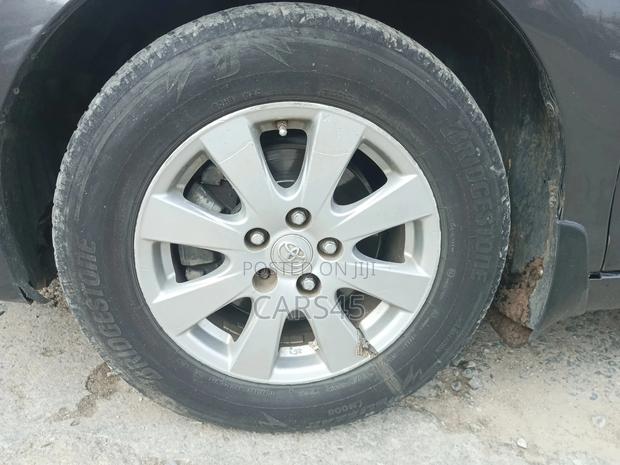 Toyota Camry 2009 Gray