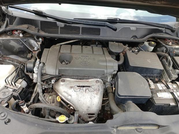 Toyota Venza 2011 Gray