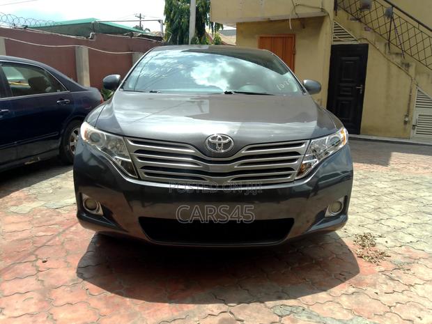 Toyota Venza 2010 Gray