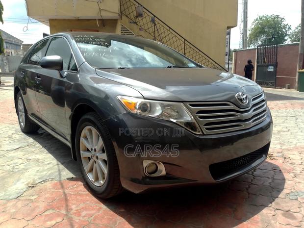 Toyota Venza 2010 Gray