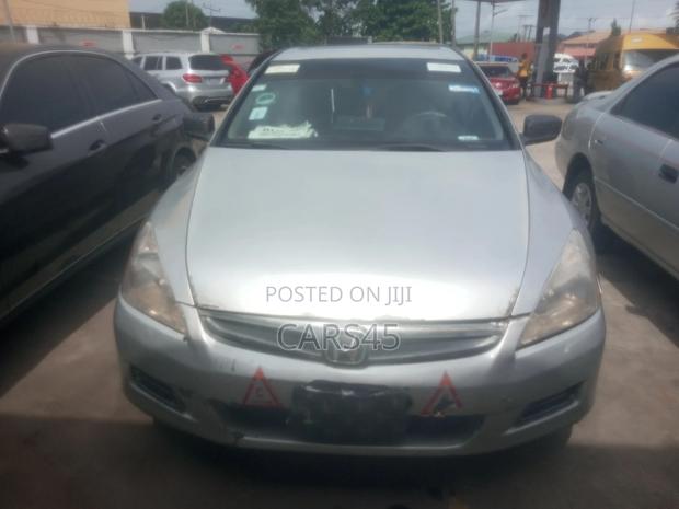 Honda Accord 2006 Silver