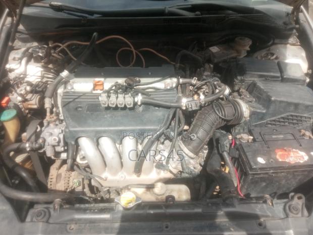 Honda Accord 2006 Silver