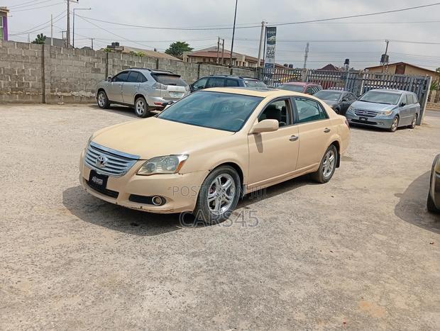 Toyota Avalon Limited 2007 Gold