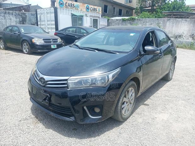 Toyota Corolla 2014 Black
