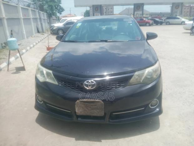 Toyota Camry 2013 Green