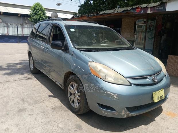 Toyota Sienna 2006 Green