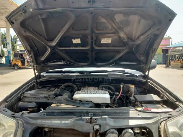 Toyota 4-Runner 2004 Gray