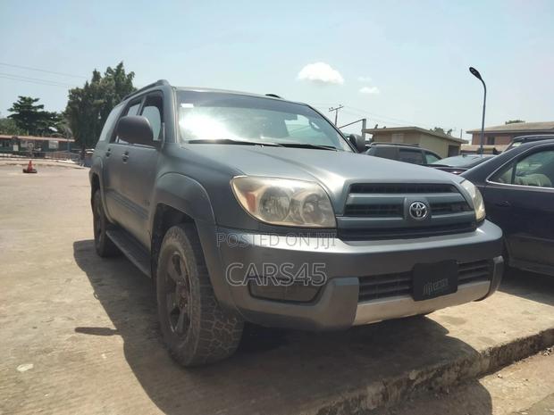 Toyota 4-Runner 2004 Gray