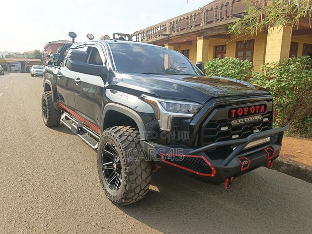 Toyota Tundra CrewMax Limited 5.7L 2012 Black
