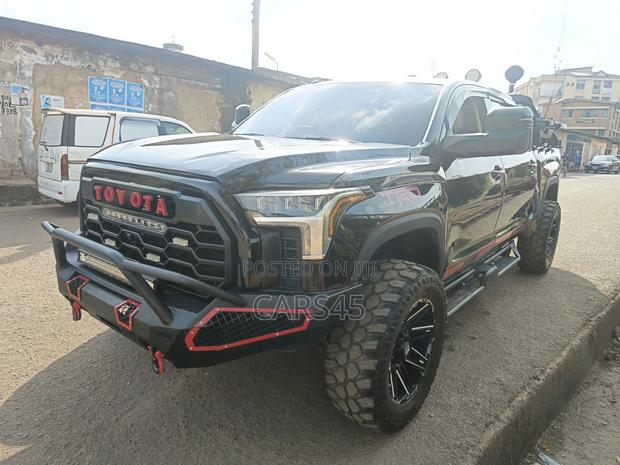 Toyota Tundra CrewMax Limited 5.7L 2012 Black