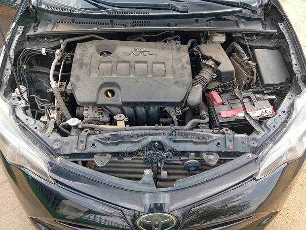 Toyota Corolla 2018 Black