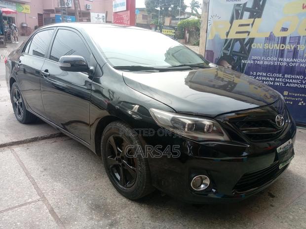 Toyota Corolla 2009 Black
