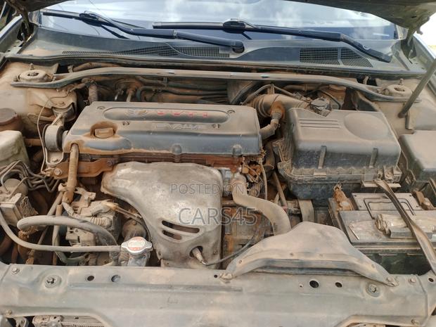 Toyota Camry 2006 Gray