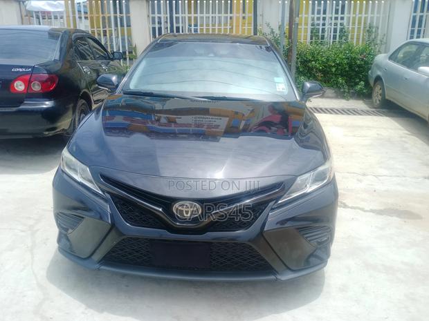 Toyota Camry 2019 Black