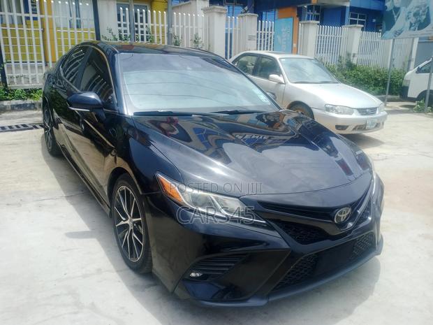 Toyota Camry 2019 Black