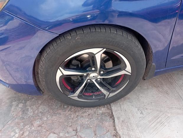 Hyundai Elantra 2019 Blue