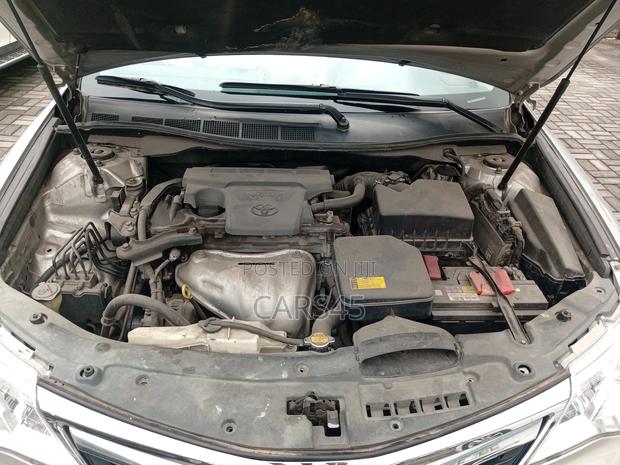 Toyota Camry 2014 Silver