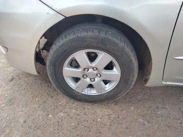 Toyota Sienna 2008 Silver