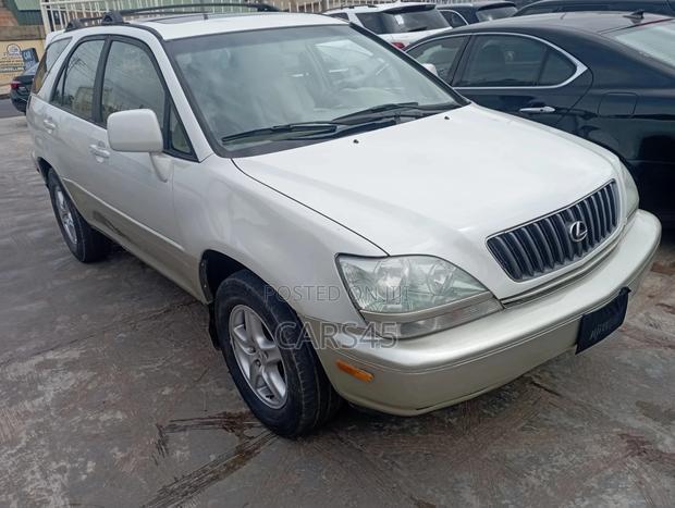Lexus RX 2000 White