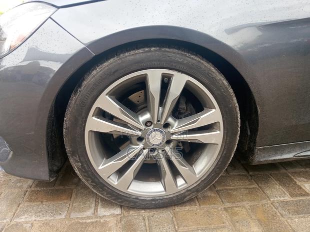 Mercedes-Benz E350 2016 Gray