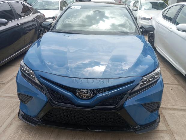 Toyota Camry 2022 Blue