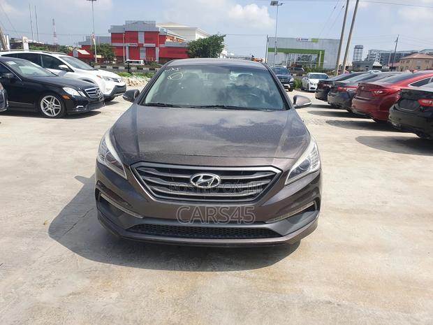 Hyundai Sonata Limited 4dr Sedan (2.4L 4cyl 6A) 2015 Gray