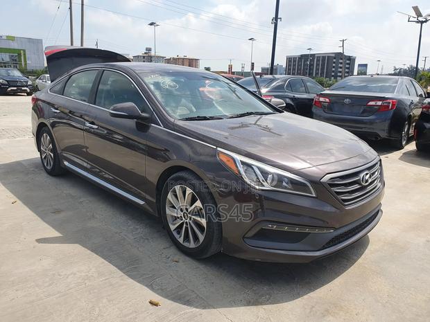 Hyundai Sonata Limited 4dr Sedan (2.4L 4cyl 6A) 2015 Gray